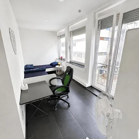 Eva Zentral Guenstig * Heilbronn